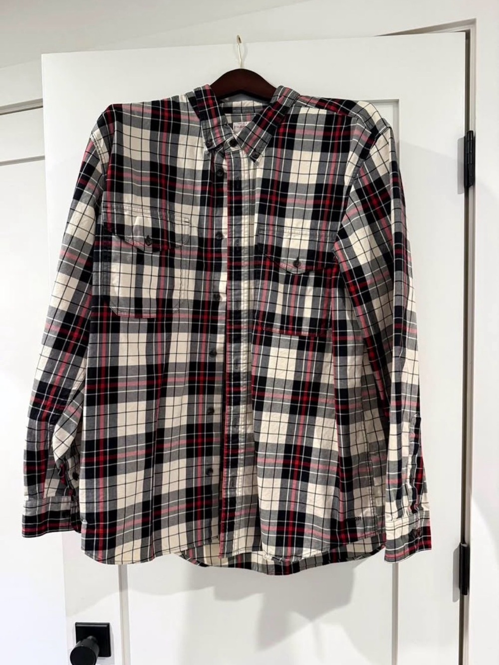 Filson Genuine Garment Men’s XL Cream Navy Red Plaid Flannel Button Down Shirt